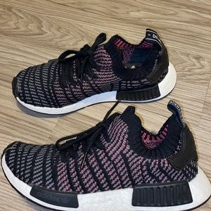 Adidas NMD R1 Solar Pink